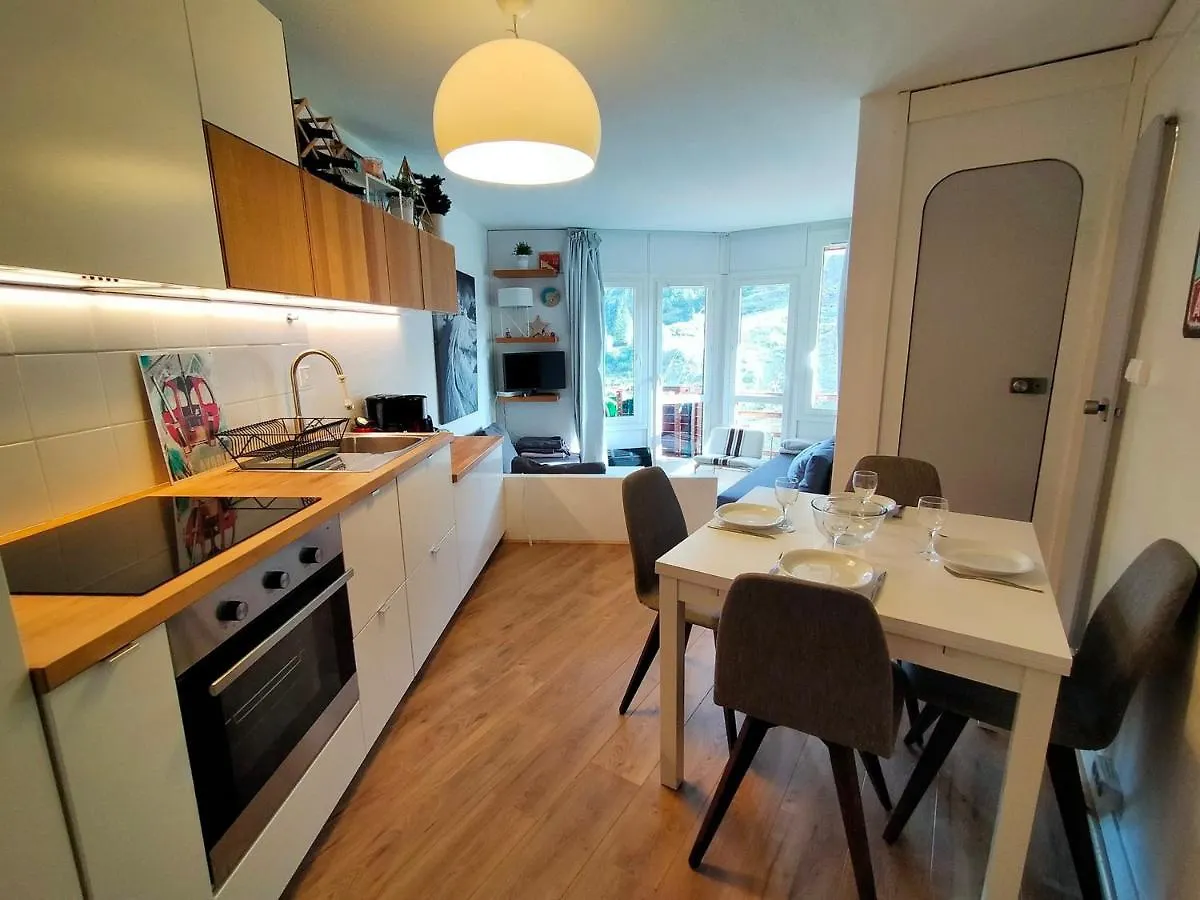Avoriaz, Appartement 4 Pers, Balcon, Wifi, Proche Du Centre. - Fr-1-633-79 Morzine Franciaország
